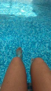 Camille Cerf feet photo thumbnail