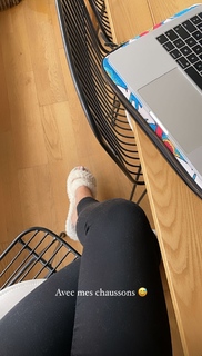 Camille Cerf feet photo thumbnail