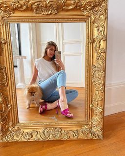 Camille Cerf feet photo thumbnail