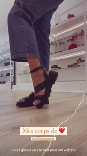 Camille Cerf feet photo thumbnail