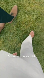 Camille Cerf feet photo thumbnail