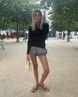 Camille Charriére feet photo 2