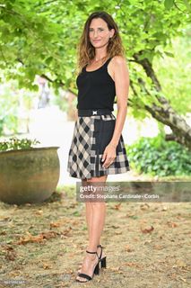 Camille Cottin feet photo 19