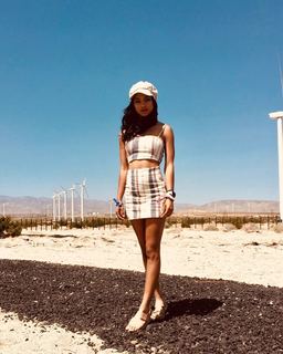 Camille Hyde feet photo 4