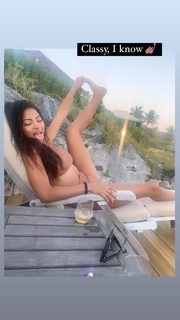 Camille Hyde feet photo 1