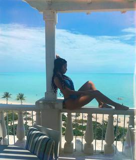 Camille Hyde feet photo 17