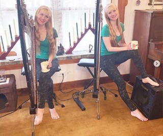 Camille Kitt feet photo 1