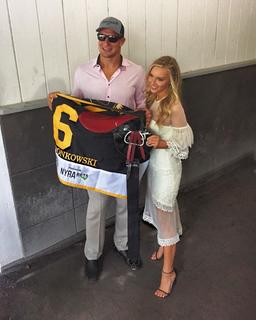 Camille Kostek feet photo thumbnail