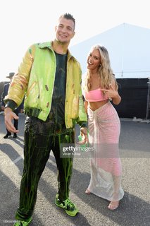 Camille Kostek feet photo thumbnail