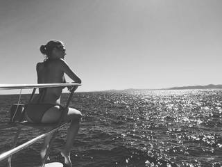 Camille Lou feet photo thumbnail