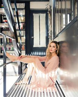 Camille Lou feet photo thumbnail
