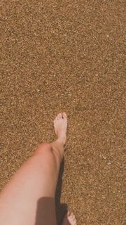 Camille Lou feet photo 7