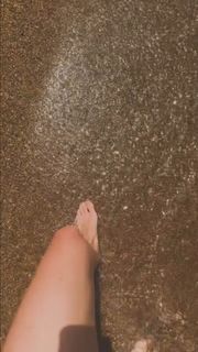 Camille Lou feet photo 5