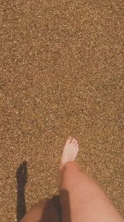 Camille Lou feet photo 2
