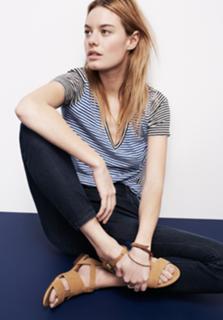 Camille Rowe feet photo thumbnail