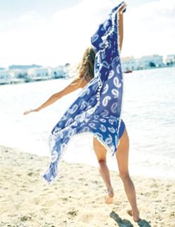 Camille Rowe feet photo thumbnail