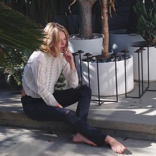 Camille Rowe feet photo thumbnail