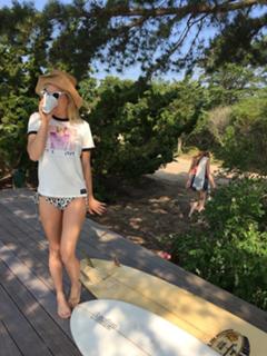 Camille Rowe feet photo thumbnail