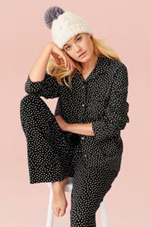 Camille Rowe feet photo thumbnail