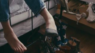 Camille Rowe feet photo thumbnail