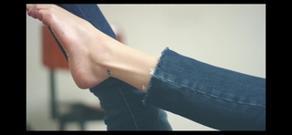 Camille Rowe feet photo thumbnail