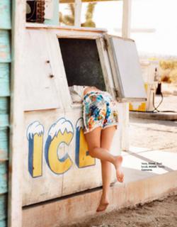 Camille Rowe feet photo thumbnail