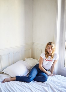 Camille Rowe feet photo thumbnail