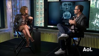 Camren Bicondova feet photo thumbnail