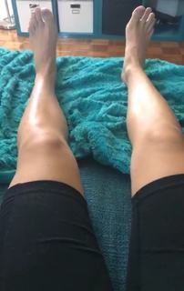 Camren Bicondova feet photo thumbnail