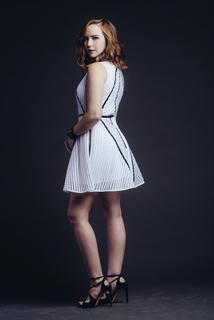 Camryn Grimes feet photo 1