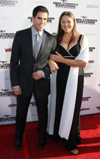 Camryn Manheim feet photo 17