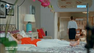 Canan Erguder feet photo 3