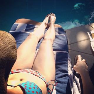 Candace Bailey feet photo thumbnail