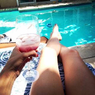 Candace Bailey feet photo thumbnail