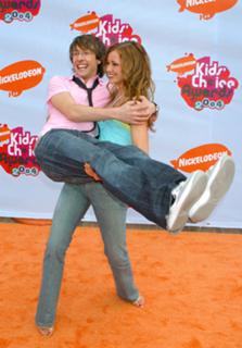 Candace Bailey feet photo thumbnail