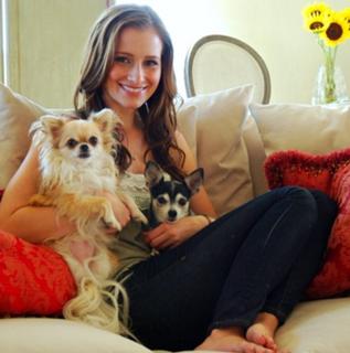 Candace Bailey feet photo thumbnail