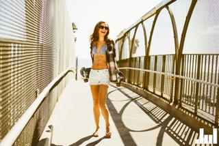 Candace Bailey feet photo thumbnail