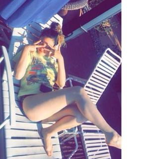 Candace Carrizales feet photo thumbnail