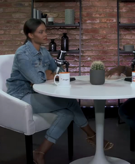 Candace Owens feet photo thumbnail