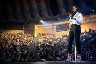 Candace Owens feet photo thumbnail