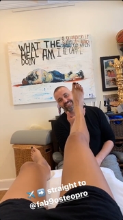 Candace Parker feet photo thumbnail