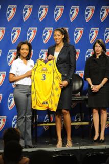 Candace Parker feet photo thumbnail