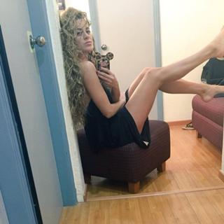 Candela Márquez feet photo 12