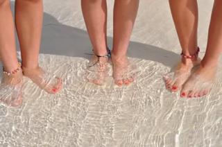 Candela Vetrano feet photo 8