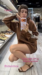 Candela Vetrano feet photo 12