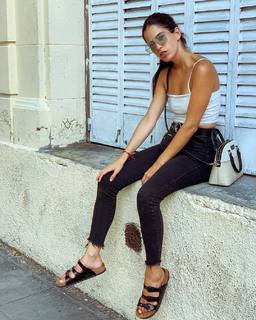 Candelaria Molfese feet photo 2