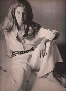 Candice Bergen feet photo 4