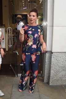 Candice Brown feet photo 8