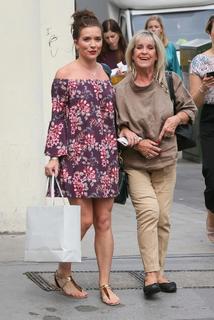 Candice Brown feet photo 14