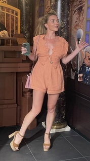 Candice Brown feet photo 3